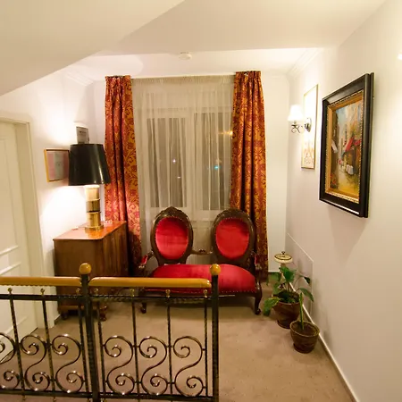 Boutique Monaco Отель 4*