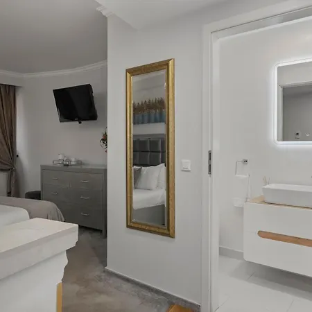 Hotel Boutique Monaco 4*