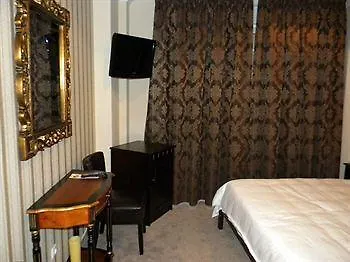 Boutique Monaco