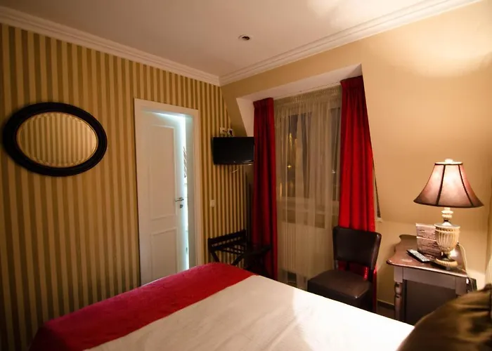 Boutique Monaco Hotel 4*