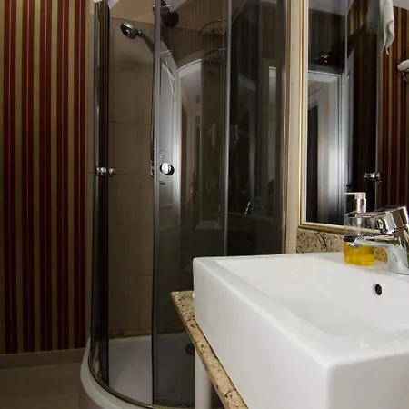 موناكو البوتيكي 4* بوخارست